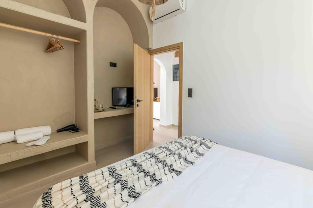 Nikole Cottage House By The Sea Kokkini Hani Exteriör bild